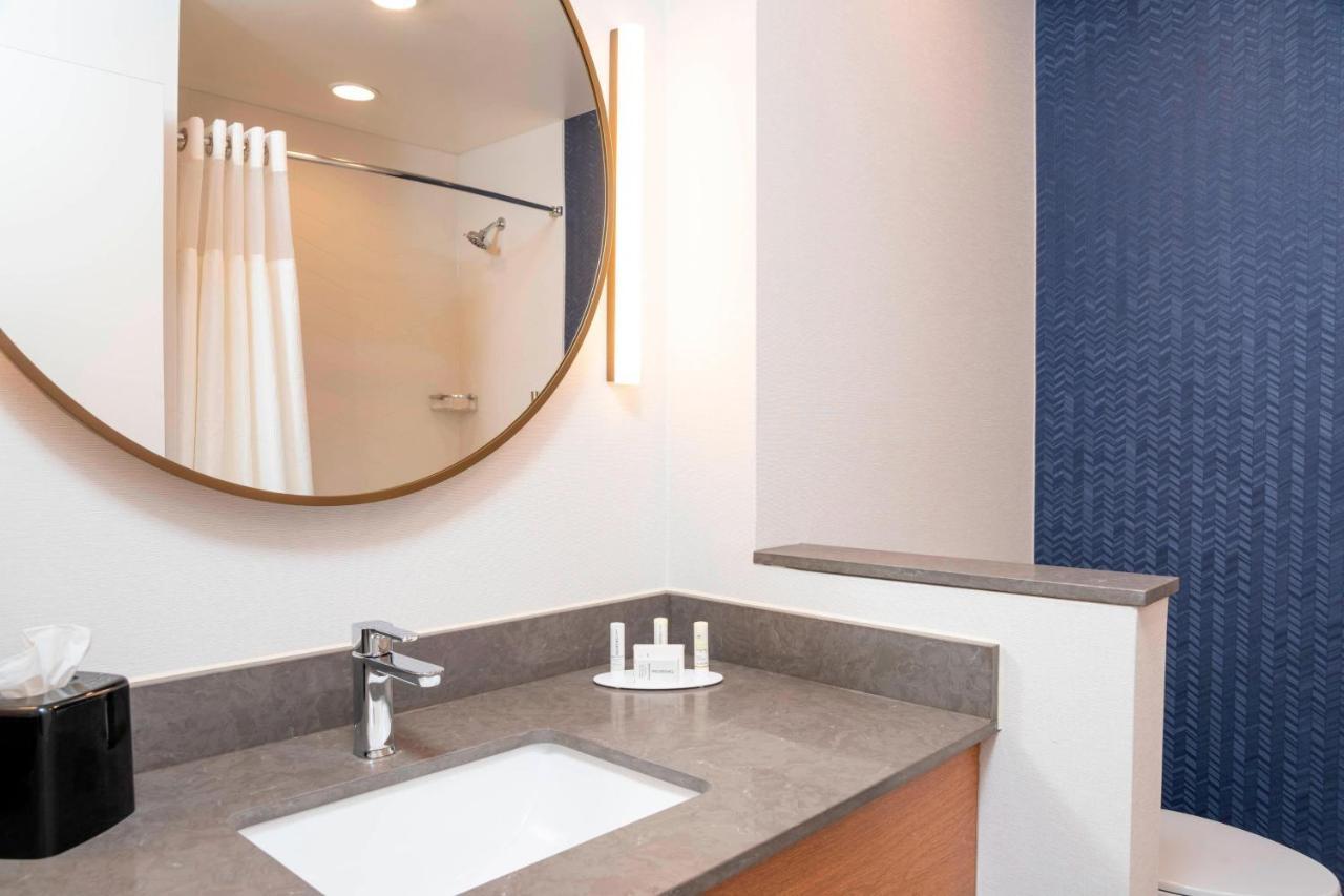 Fairfield & By Marriott Farms Hotel Fair Oaks