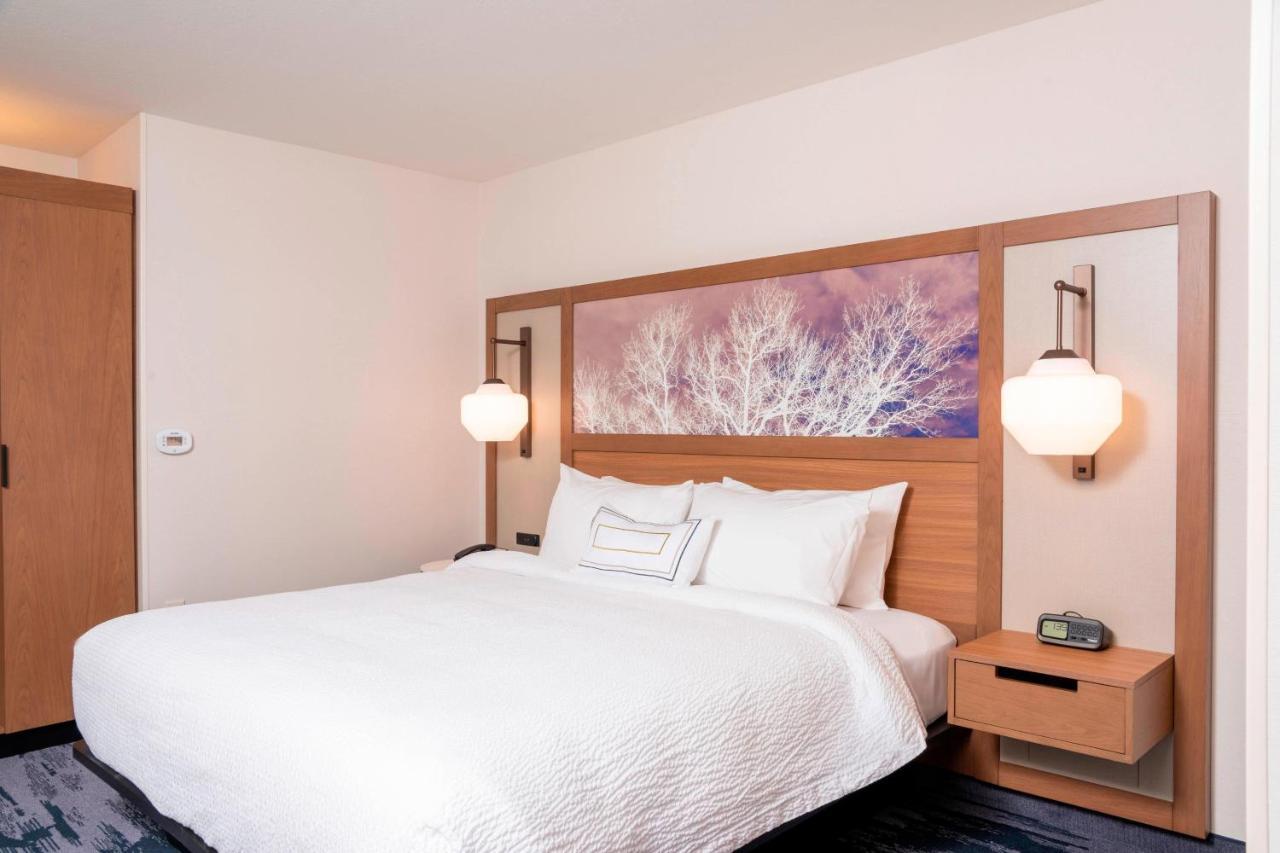 Fairfield & By Marriott Farms Hotel
